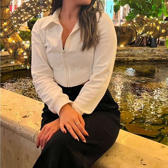 OAK + FORT White Cropped Zip Up Jacket - Picture 2 of 5